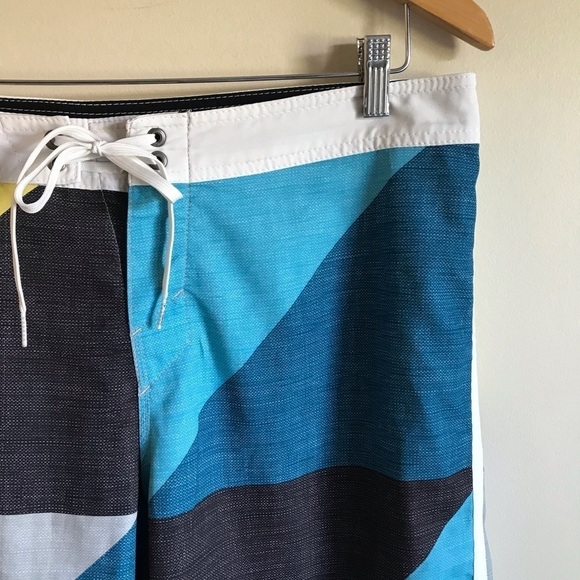 O’Neill Hybrid Board Swim Shorts Blue Yellow White Size 34 - Picture 3 of 10